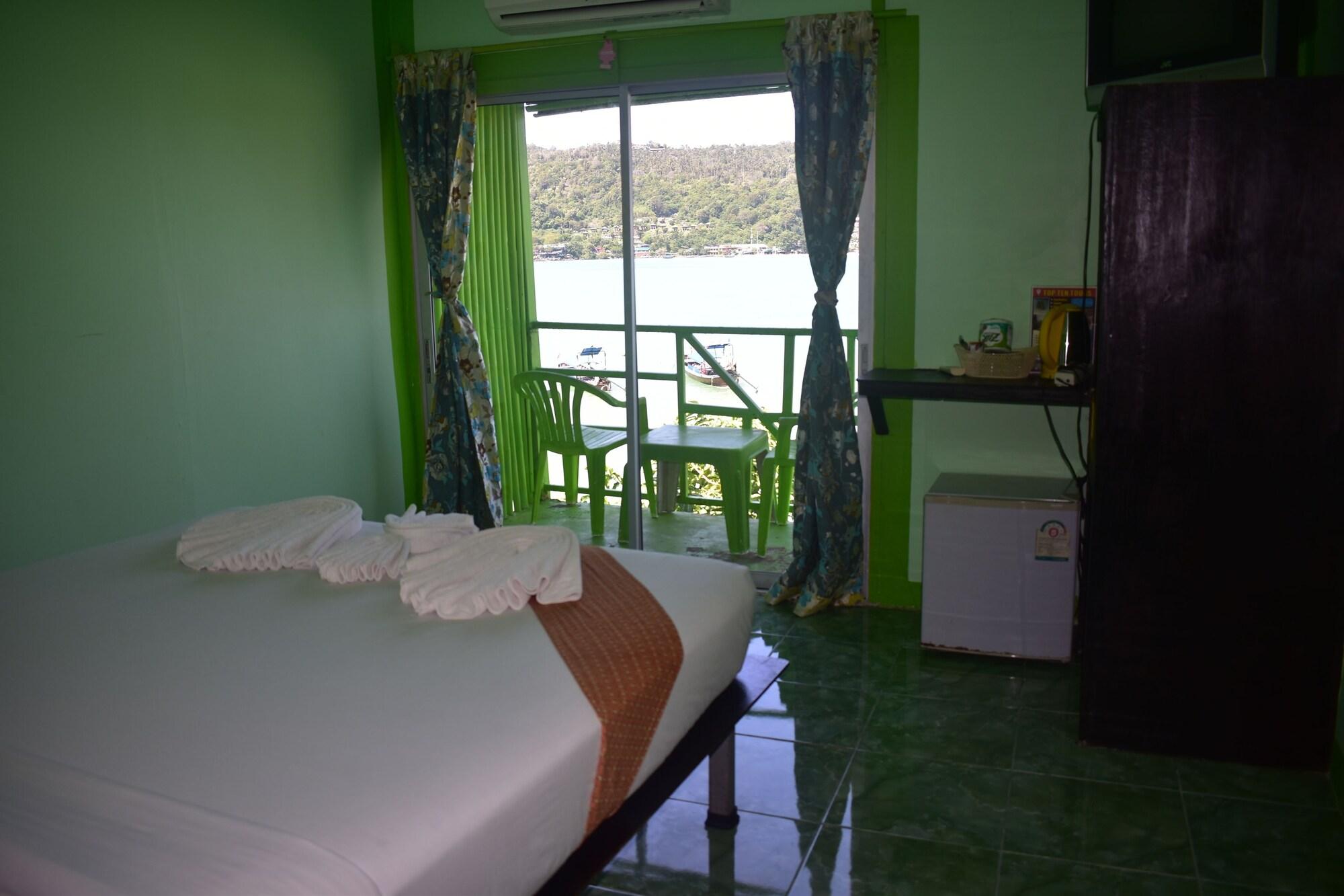 Phi Phi Beach Front Resort Exterior photo